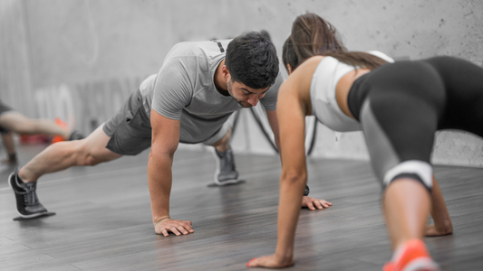L'HIIT Brucia Più Grassi (e Meglio) del Cardio Stazionario?